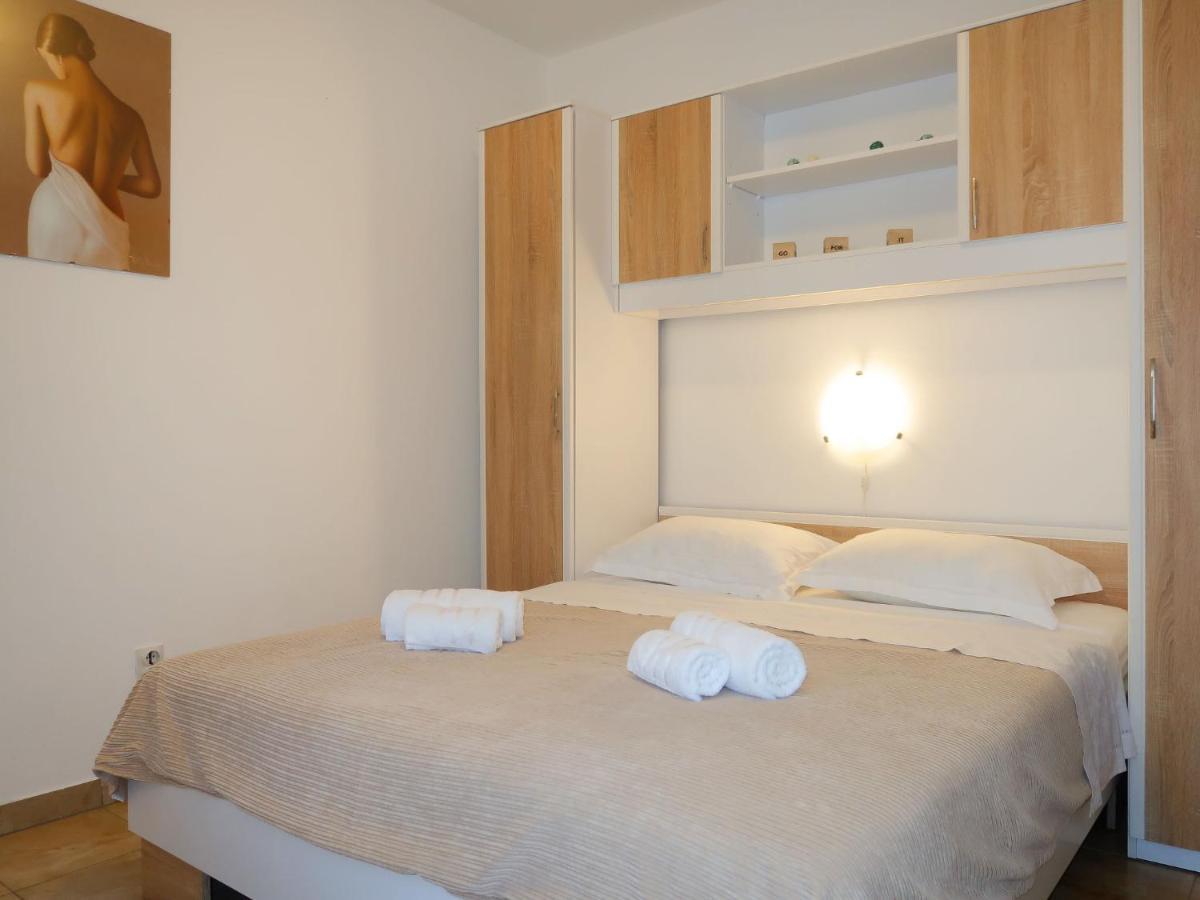 Apartment Meri - Krk211 By Interhome Корнич Экстерьер фото